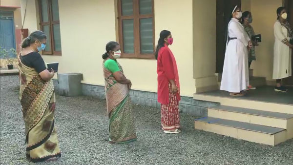 Kerala: Voting underway during the 2nd phase of local body elections Kerala: Voting underway during the 2nd phase of local body elections