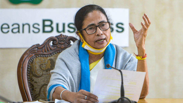 Mamata banerjee says Modi using mislead to Bengal farmers Mamata banerjee says Modi using mislead to Bengal farmers