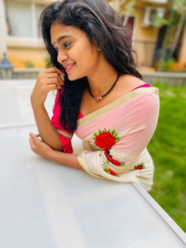எங்கே ஸ்வேதா