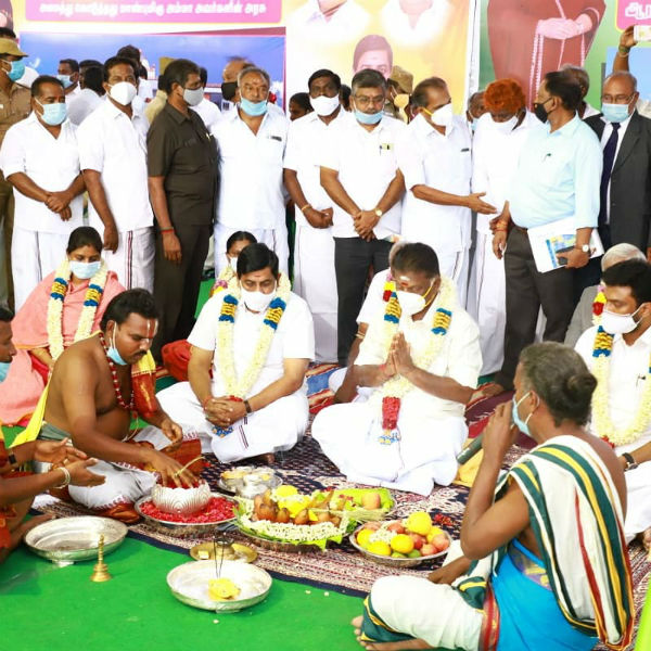 Deputy Chief Minister O Panneerselvam present on the occasion of Theni Government Veterinary College Deputy Chief Minister O Panneerselvam present on the occasion of Theni Government Veterinary College