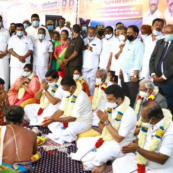 Deputy Chief Minister O Panneerselvam present on the occasion of Theni Government Veterinary College Deputy Chief Minister O Panneerselvam present on the occasion of Theni Government Veterinary College