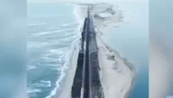நடிகைகளுடன் உல்லாசம்