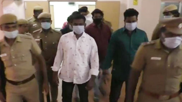 10 பேருக்கு தொடர்பு