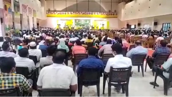 10 பள்ளிகள் மீது நடவடிக்கை