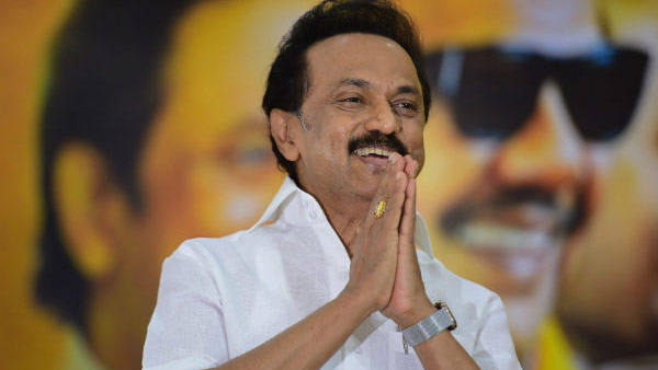 ஏழைகள் சிரிப்பில் இறைவன்