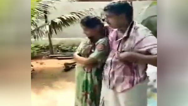 அதிகாரிகள்