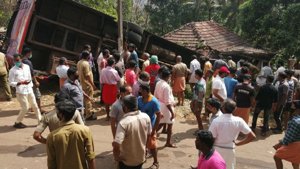 6 dead as bus falls on a house in Kerala 6 dead as bus falls on a house in Kerala