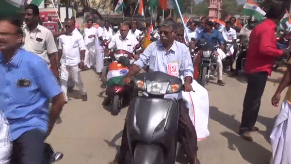 கடலூரில் போராட்டம்
