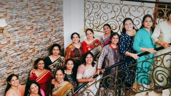 பள்ளித்தோழிகள்