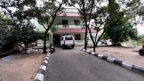 மாணவி மீட்பு