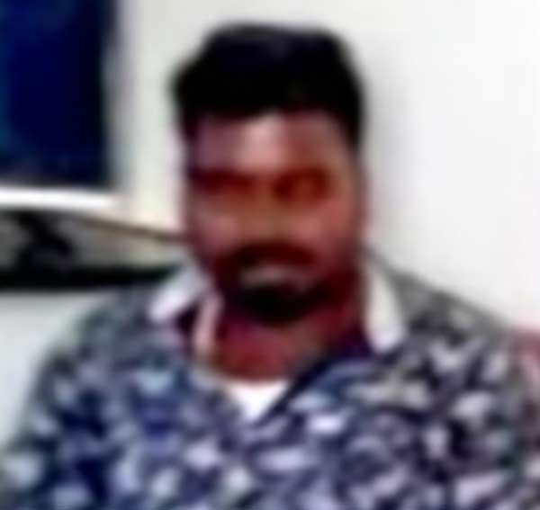 உயரிழந்தார்