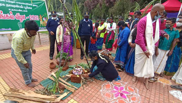 குடும்பத்துடன் கொண்டாடினார்