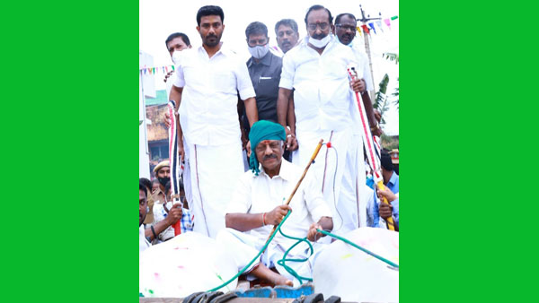 மலர்களால் அலங்காரம்