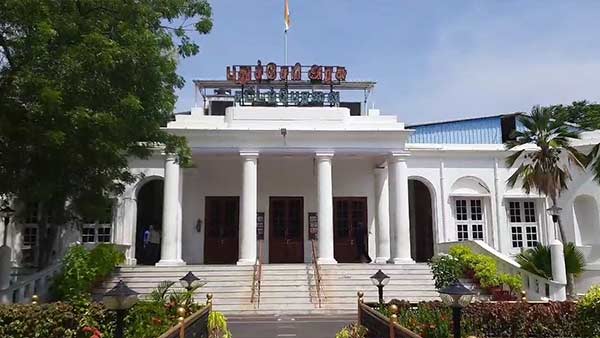 Puducherry: ADMK alliance to get 14-18 seats, says ABP C Voter survey Puducherry: ADMK alliance to get 14-18 seats, says ABP C Voter survey