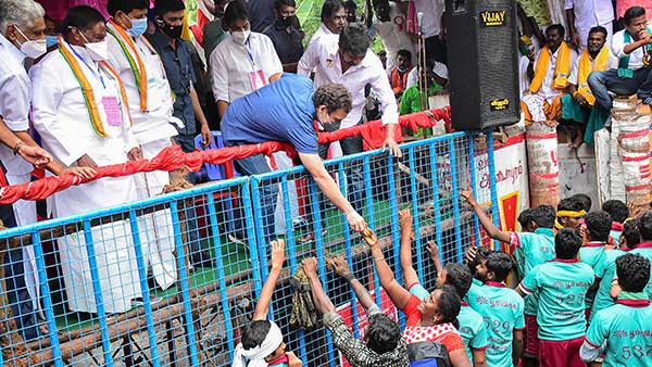 பிம்பம் தகர்ப்பு