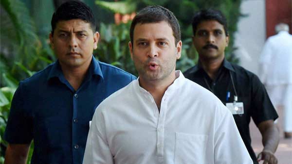 Rahul Gandhi arrives to Tiruppur for election campaign Rahul Gandhi arrives to Tiruppur for election campaign