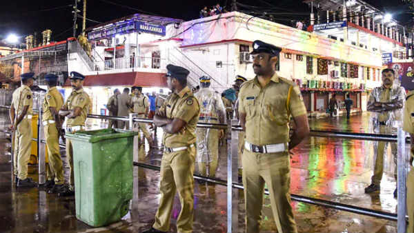 சபரிமலையில் பரபரப்பு