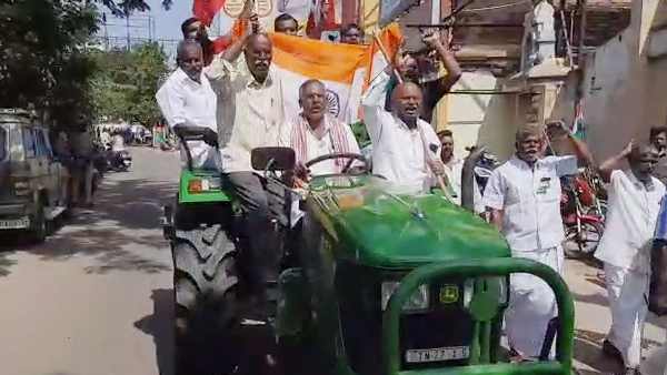 Selam farmers supports delhi farmers rally and protest near district collector office Selam farmers supports delhi farmers rally and protest near district collector office