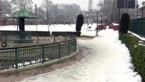 Minus 8.8 Degrees Celsius records in Srinagar Minus 8.8 Degrees Celsius records in Srinagar
