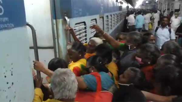 தனி ரயில்