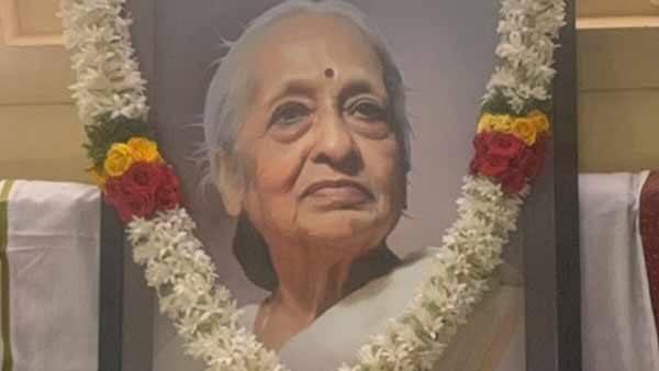 Cancer Institute’s V. Shantas body cremated with government honors Cancer Institute’s V. Shantas body cremated with government honors