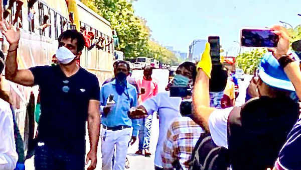 மக்களுக்கு உதவி செய்தவர்