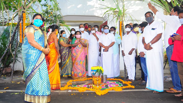 தடுப்பூசியில் அரசியல் வேண்டாம்