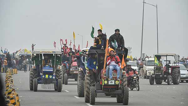 டிராக்டர் பேரணி