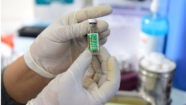 Covid vaccination suspended till January 18 in Maharashtra over technical issues Covid vaccination suspended till January 18 in Maharashtra over technical issues