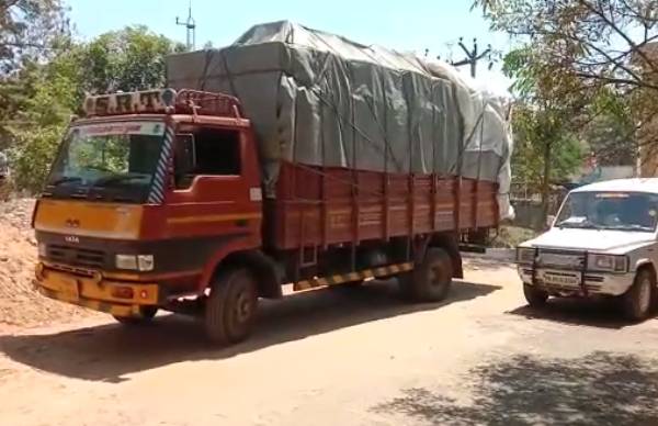 Two truck Pressure cookers seized in Ariyalur district Two truck Pressure cookers seized in Ariyalur district