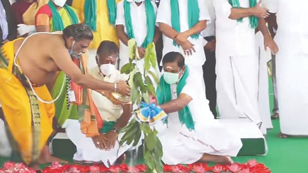 முதல்வர் அடிக்கல் நாட்டினார்