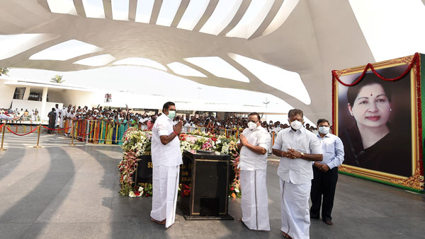 ஜெ. நினைவிடம் போகும் சசிகலா