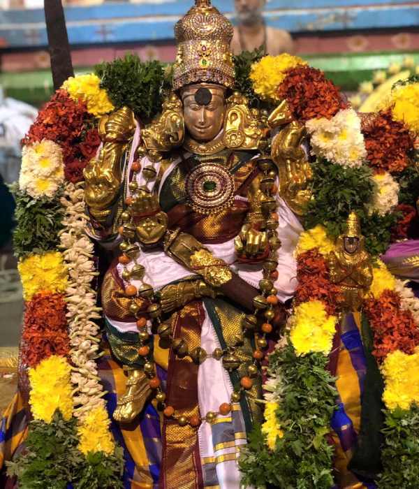 Madurai Masi Festival 2021: Meenakshi Sundareswarar strolling the streets of Chithirai Madurai Masi Festival 2021: Meenakshi Sundareswarar strolling the streets of Chithirai