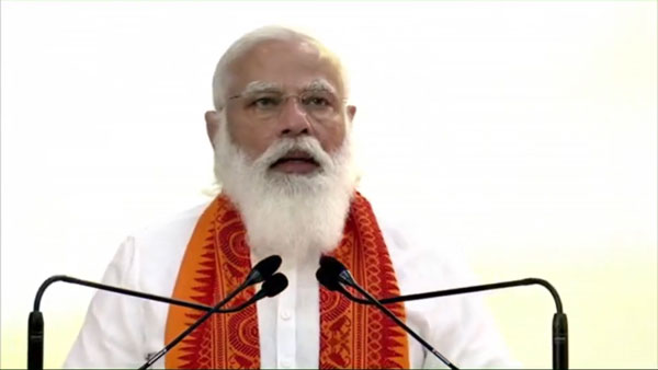 மக்களிடையே விரோதம் தூண்டுகின்றனர்
