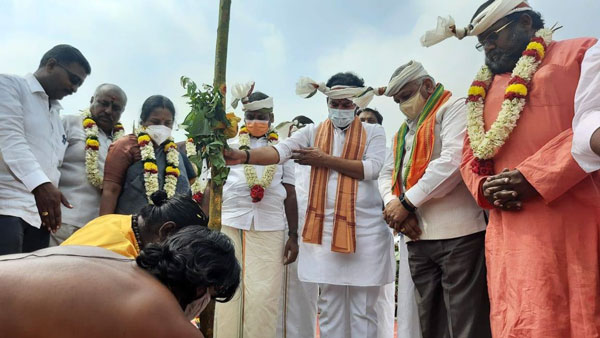 RSS Chief Mohan Bhagwat arrives in Coimbatore RSS Chief Mohan Bhagwat arrives in Coimbatore