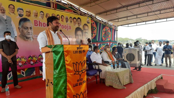 RSS Chief Mohan Bhagwat arrives in Coimbatore RSS Chief Mohan Bhagwat arrives in Coimbatore