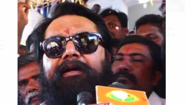 திடீர் வெளியேற்றம்