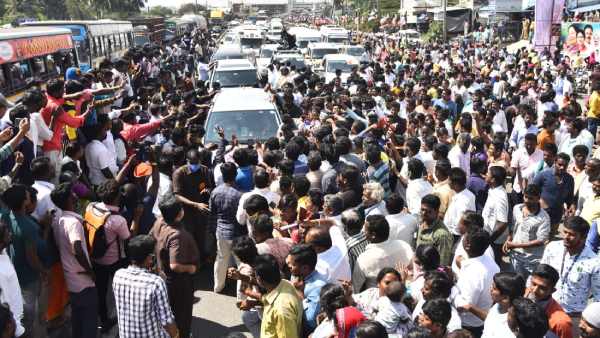 Sasikala Returns TN Today we are celebrates Deepavali says AMMK Workers Sasikala Returns TN Today we are celebrates Deepavali says AMMK Workers