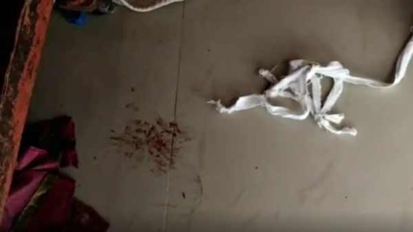 கட்டிலுக்குள் அடியில் கள்ளக்காதலன்