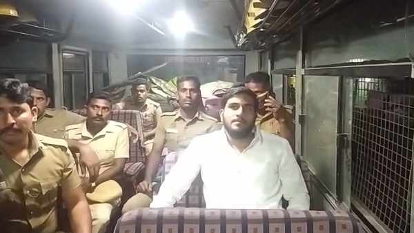 கொடி ஏற்ற முயற்சி
