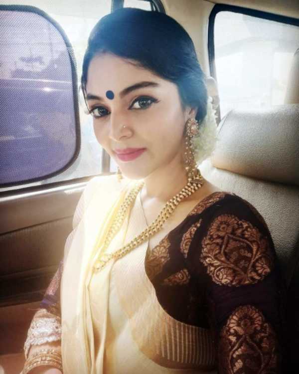 அவரா இருக்குமா