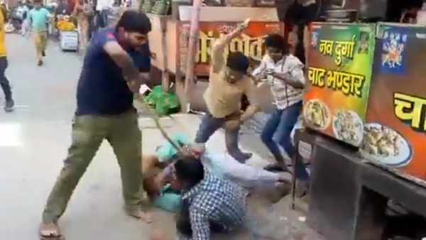UP Baghpat engage in hand to hand combat using lathis UP Baghpat engage in hand to hand combat using lathis