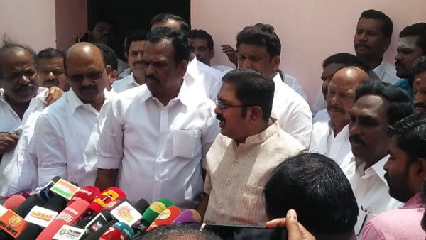 சசிகலா சென்னை வந்தார்