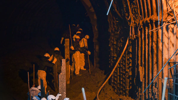 உத்தரகண்ட் வெள்ளம்... சுரங்கத்தில் சிக்கியவர்களை தொடர்புகொள்ள முடியவில்லை.. ஐடிபிபி தகவல்