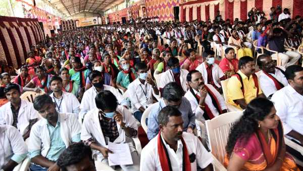 In Tenkasi district,537 first time voters joined to DMK In Tenkasi district,537 first time voters joined to DMK