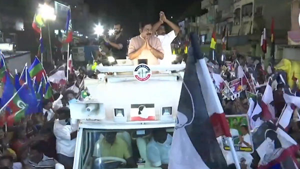 மீண்டு வந்த டிடிவி