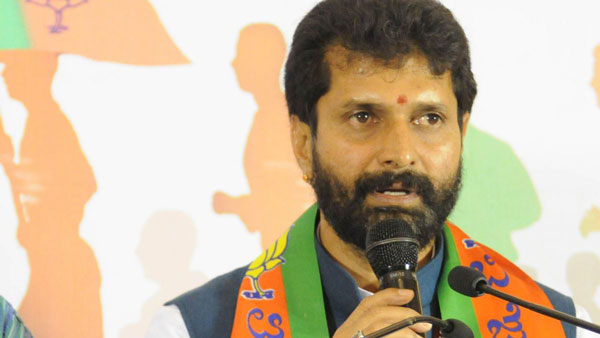 கருப்புப் பணம் வைத்திருப்பவர்கள்