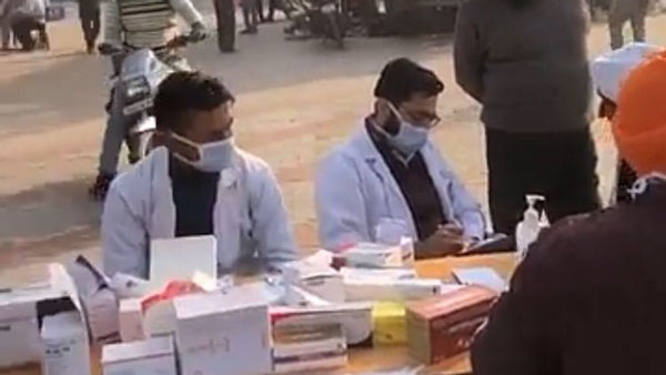 24 மணி நேரமும் செயல்படும் மருத்துவ முகாம்
