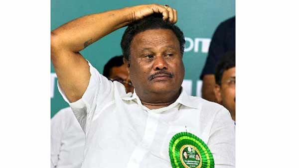 சர்ச்சை சீனிவாசன்