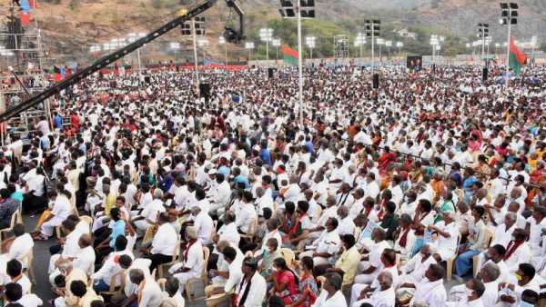 அடிபணிந்து கிடக்கும் ஆட்சி